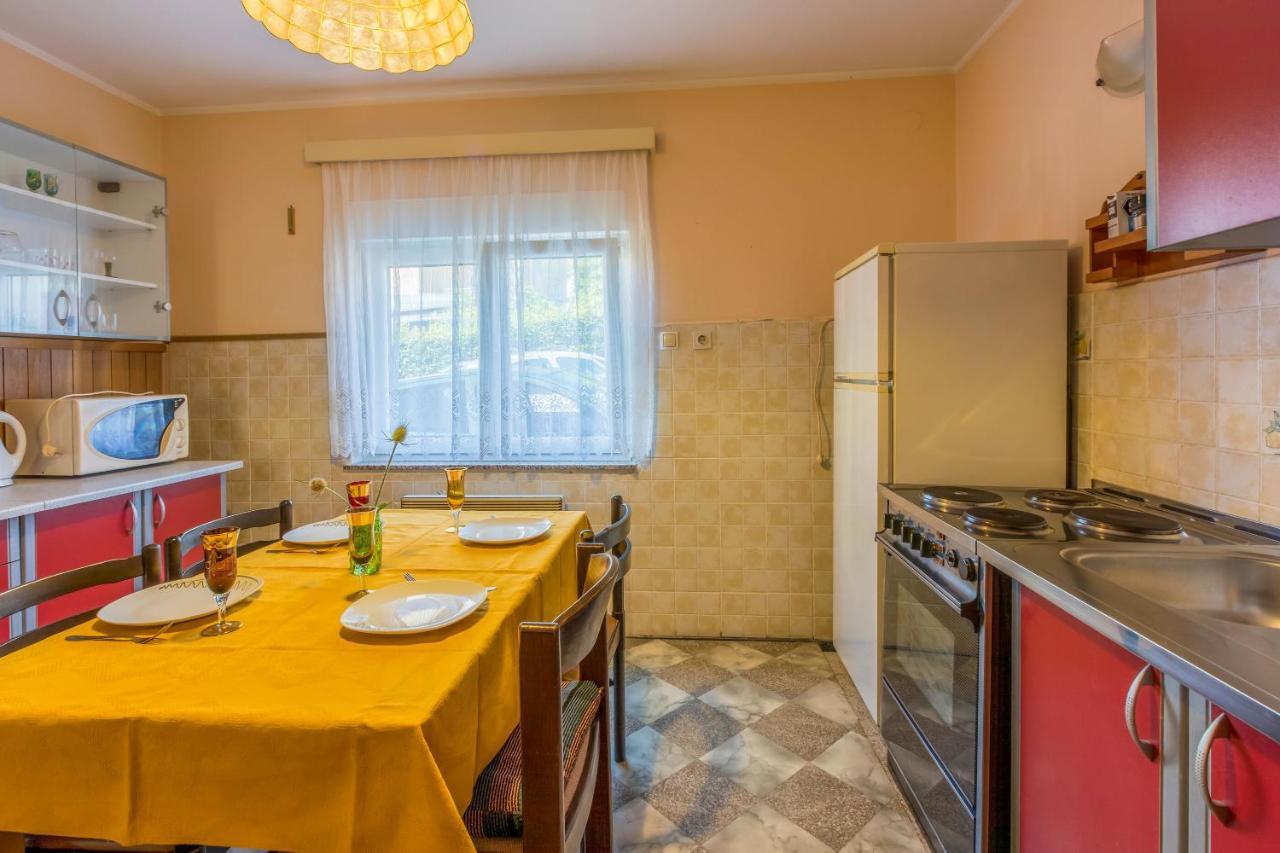 Apartment Eugen Crikvenica Eksteriør billede